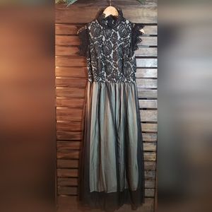 Medium dress
